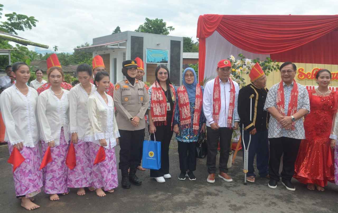 Tim Kompolnas (10)