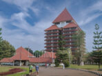 Universitas top